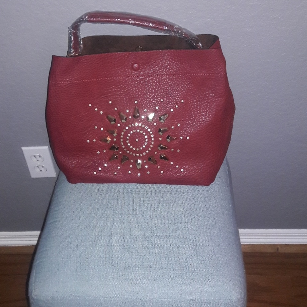 Burgundy tote